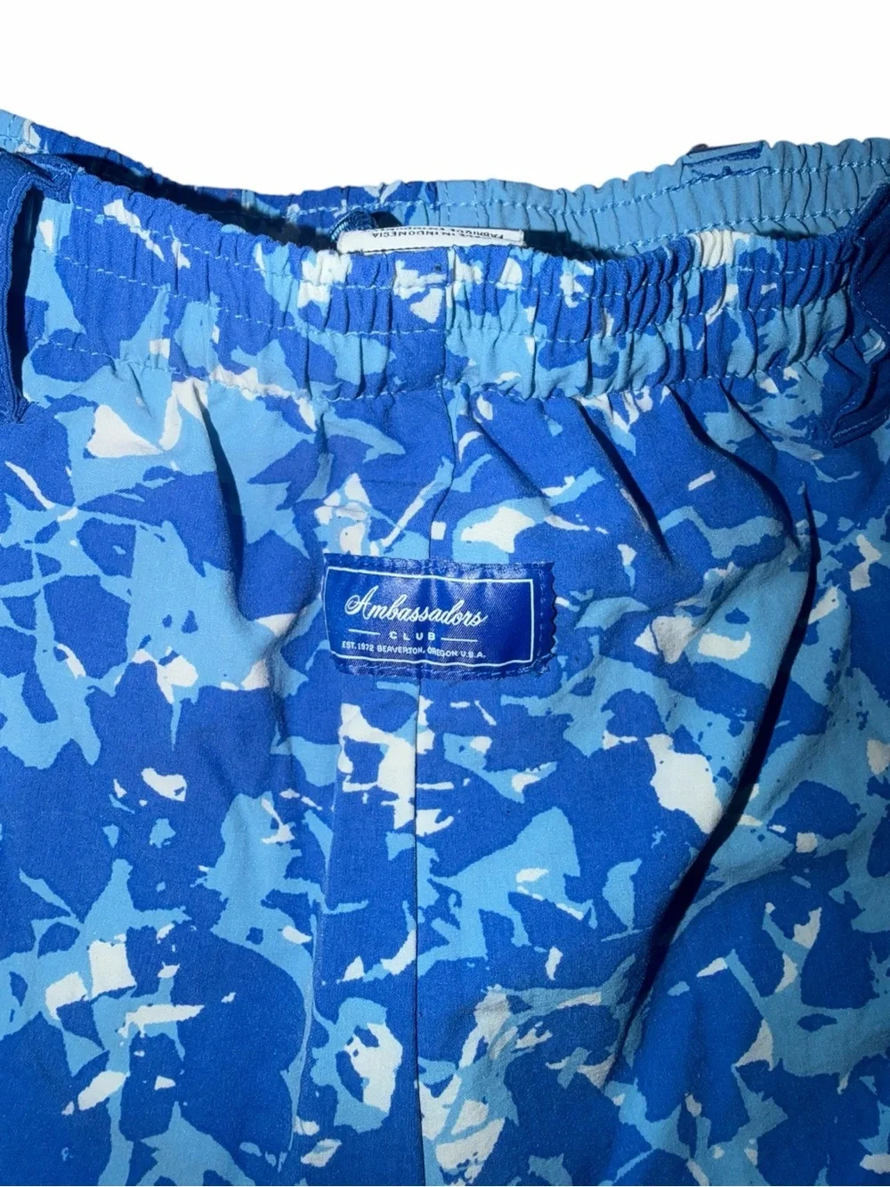 Nike Ambassador’s Club Men’s Light Blue & Royal Blue Camo Athletic Shorts size S